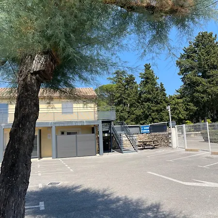 Le Colibri 30 Apartment